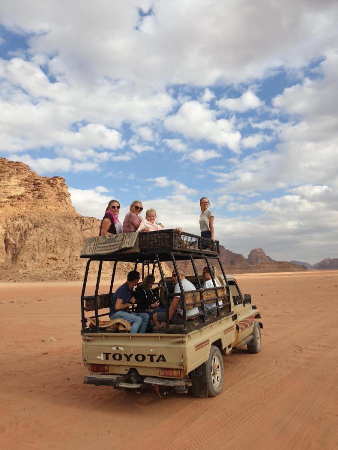 Wadi Rum Budget Camp Eksteriør billede